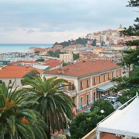 In Near The Sea Vila Imperia